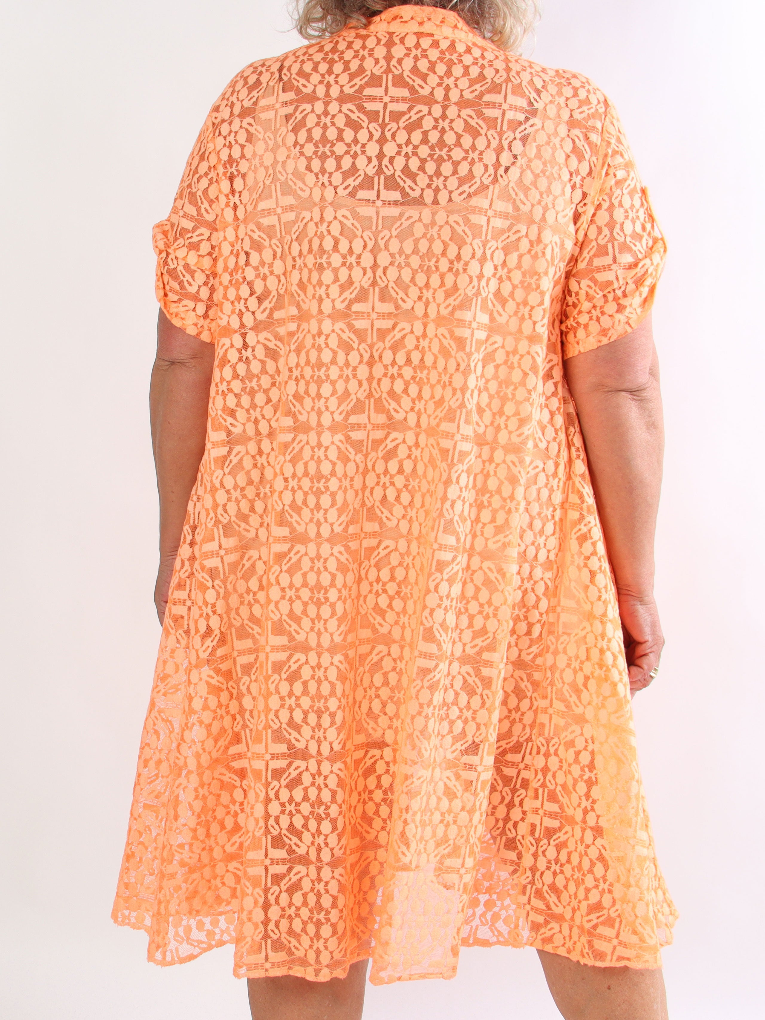 Evey - Plus size skjortekjole i a-form og transparent blonde